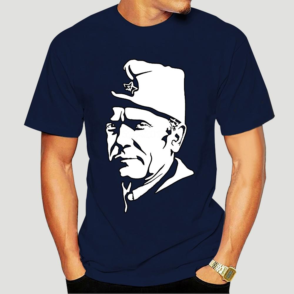 Streetwear Josip Broz Tito Serbia Jugoslavia Partigiani Balcani Jugoslavija Jugo Maglietta Uomo Moda Stampa di Qualità Maglietta
