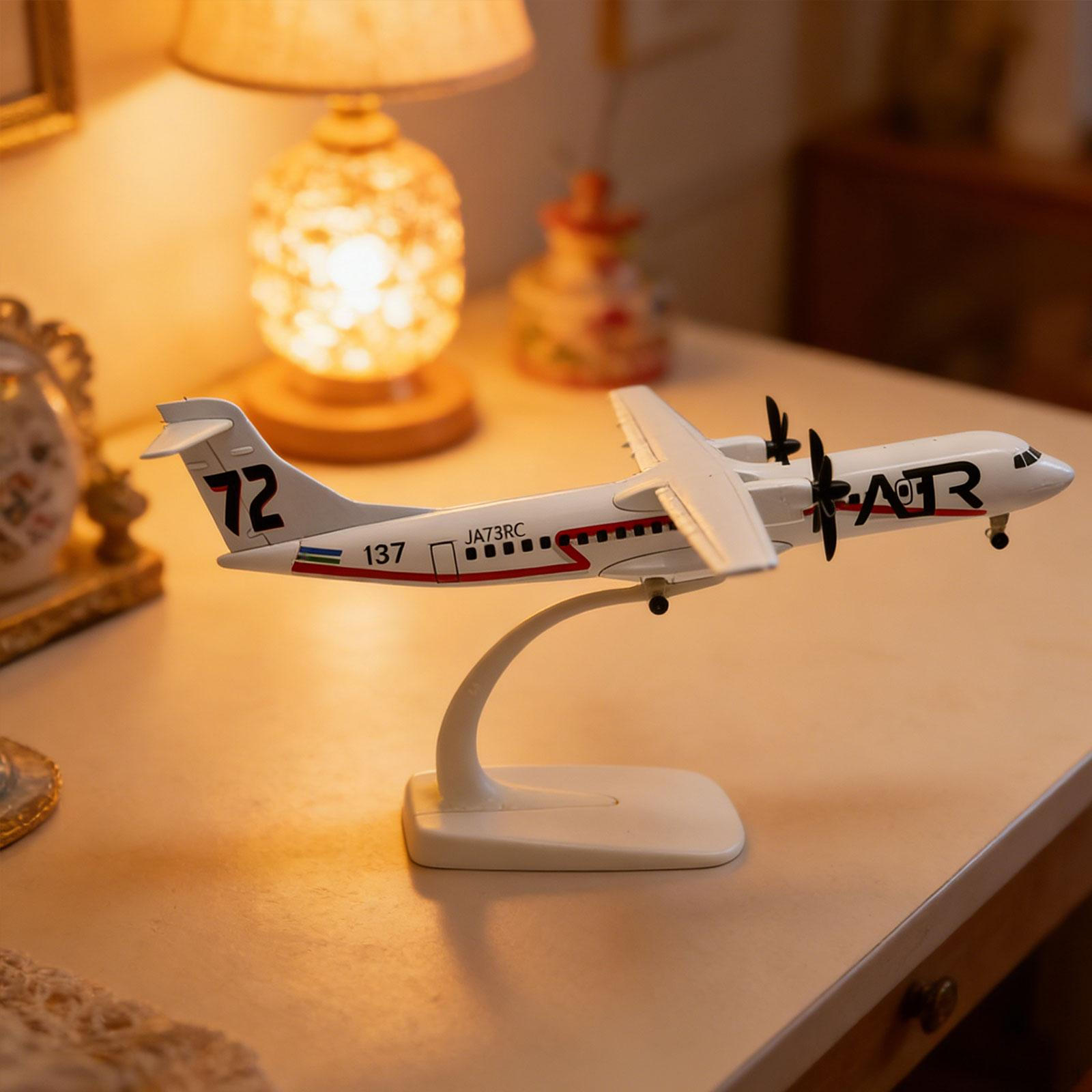 20cm Alloy Aircraft Model Ornament Desktop Display Plane Souvenir Collectible for Office Aviation