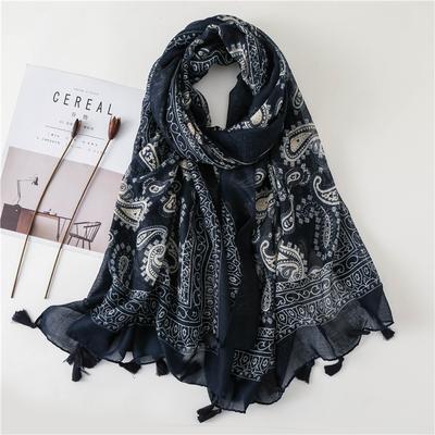 Nuova Sciarpa Elegante Blu e Bianca Ondulata con Frange per Donna, Perfetta per Primavera ed Estate, Viaggi, Spiaggia e Abbigliamento Casual