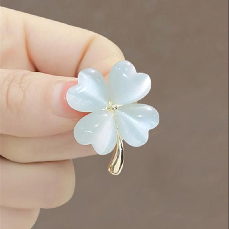 Jetel brož Formální oblečení Límec Dekorace Rostlinná Brož Hladký Realistický tvar listu Antikorozní