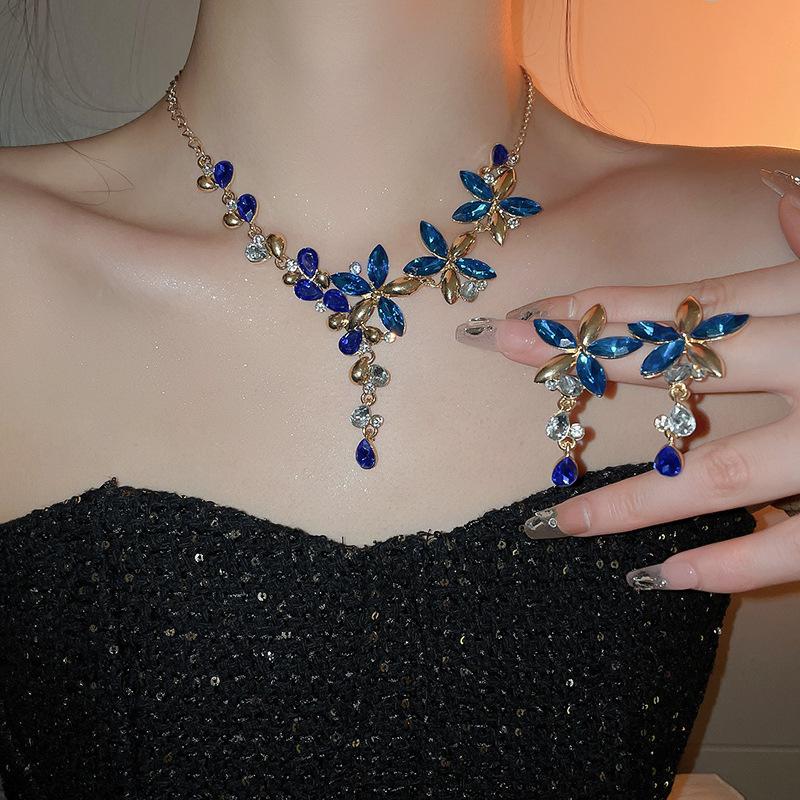 European & American Luxury Zircon Jewelry Set: Retro Clavicle Chain Necklace, Versatile Fashion Accessory