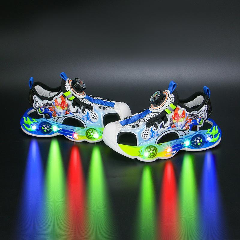 Children's Sandals with Lights, New Summer Style for Boys, Suitable for Young Boys and Elementary School Students