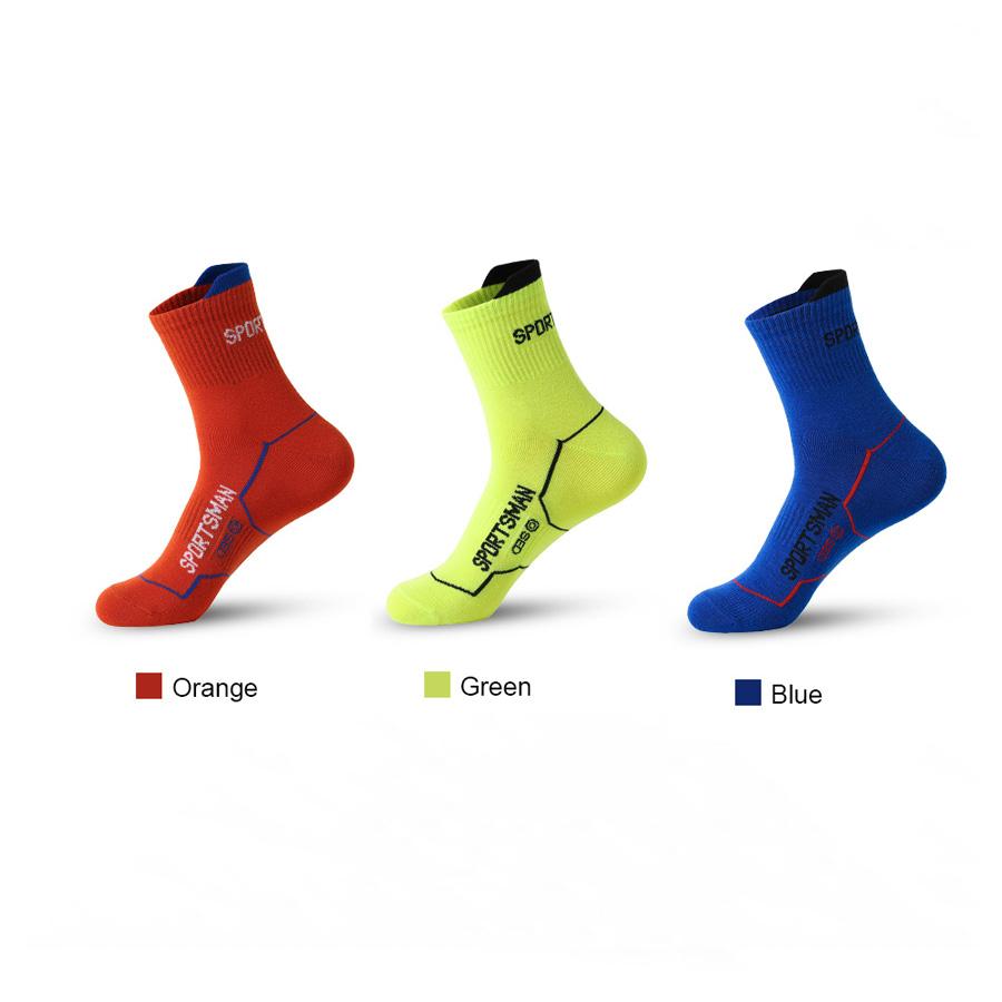 

3 Pairs Men s Outdoor Gym Socks High Quality Comfortable Soft Ground-Gripping New Style Middle Alphabet Fashion Running Socks EU38-43