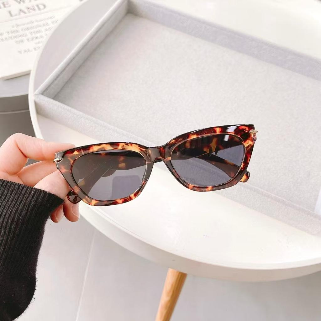Cat Eye Shape Women'S Sun Glasses European American Style Anti-Glare Sunglasses Man Driving Travelling Female Sunglass