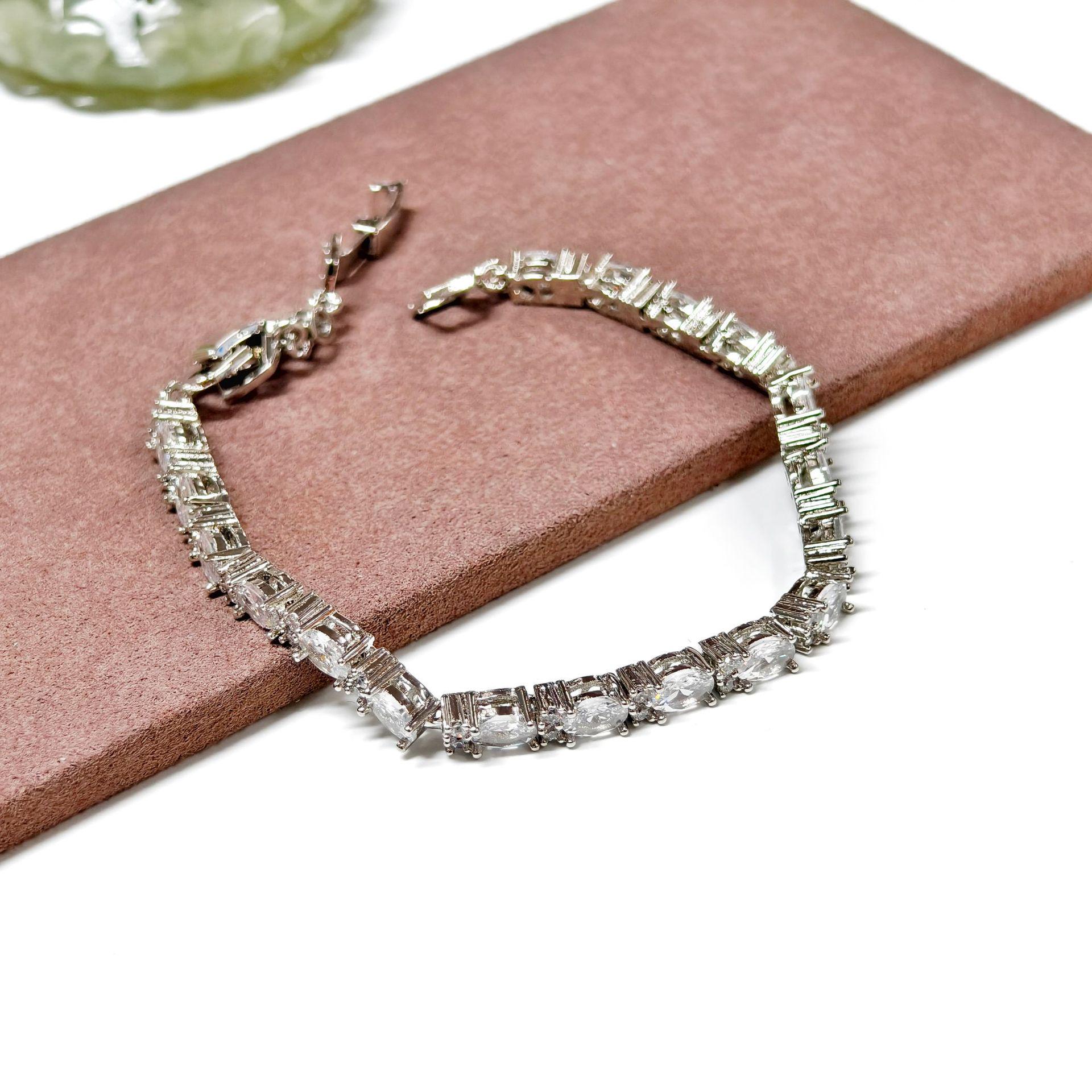 Gesen Jewelry High-End Color Gemstone Oval Bracelet - Fashionable Diamond Couple Style