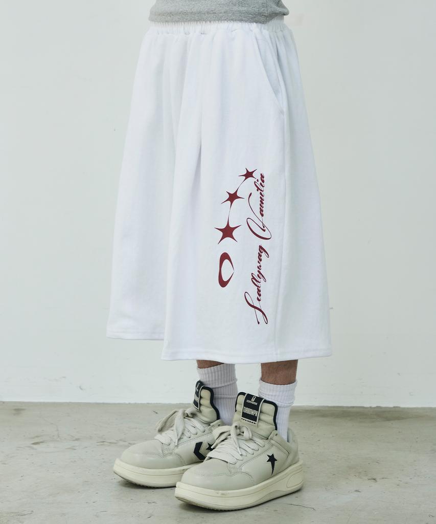 SCALLYWAG [Ryu Jeong-Ran × Skelly Wung] Side Familia Bermuda Training Shorts [White]