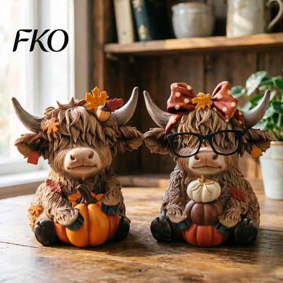 Centerpiece Decor 2PCS Autumn Highland Cow Ornament, Thanksgiving Day Theme Wooden Decoration, with Holiday Ornaments Exquisite Details Fall
