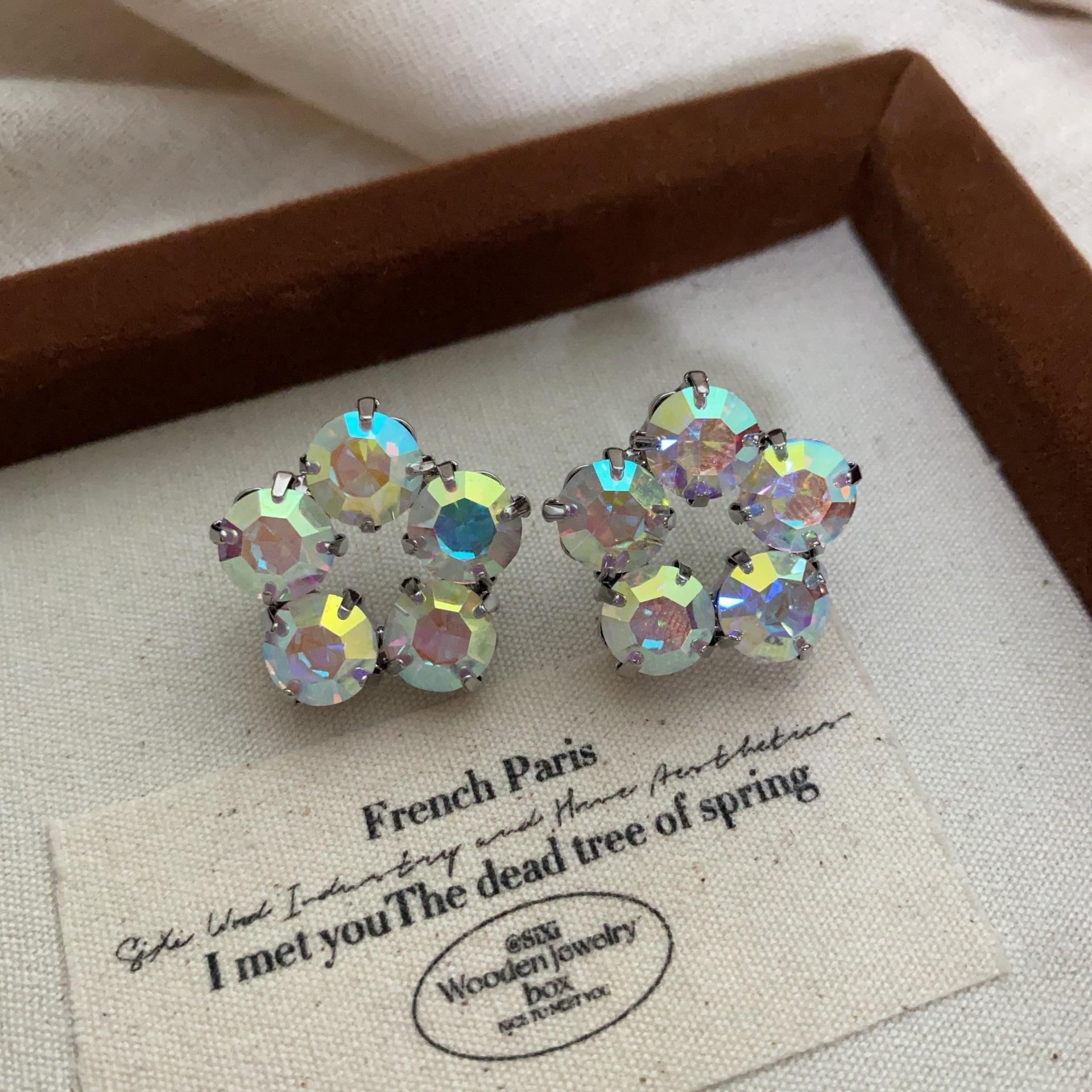 Витражные Серьги-Гвоздики Алмазная Звезда Цветок Сияющие Маленькие Свежие Легкая Роскошь Мечтательный Характер Универсальные Серьги