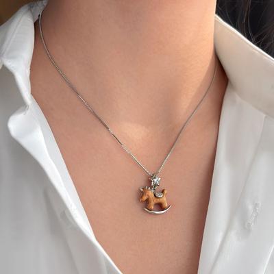 Fashionable Adjustable Horse Necklaces Colorful Exquisite Horse Pendant Horse Clavicle Chain Accessories