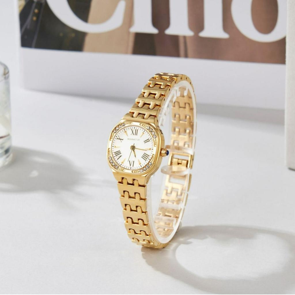 Fashion New Women's Watch Square Three-dimensional Roman Face Diamond Steel Band Quartz Women's Watch