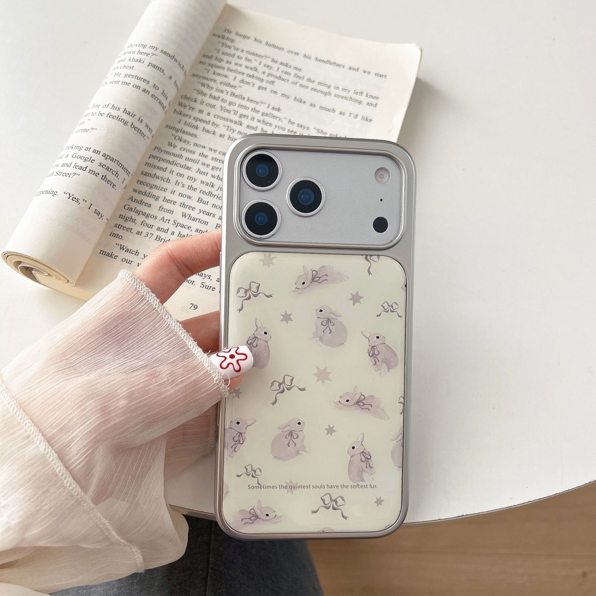 

Gentle Cute Rabbit Compatible with iPhone 16 Pro Max Apple 17 Phone Case 15/14 Electroplated Silver Resin Case 17Pro max(without Packagi