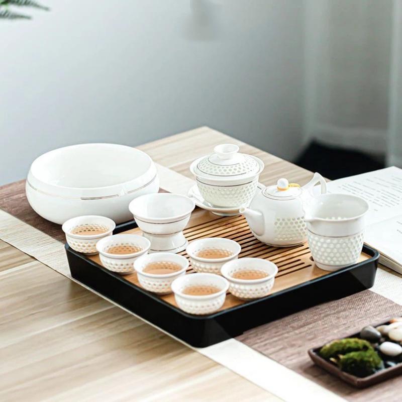 Porcelain Hollow Beehive Gaiwan Tea Set – Elegant Chinese Kung Fu Tea Cup with Lid