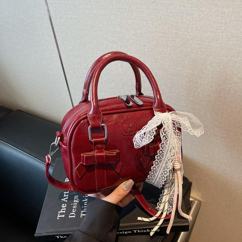 High-end nischväska dam vår och sommar mångsidig ny mode axelväska bärbar kuddväska