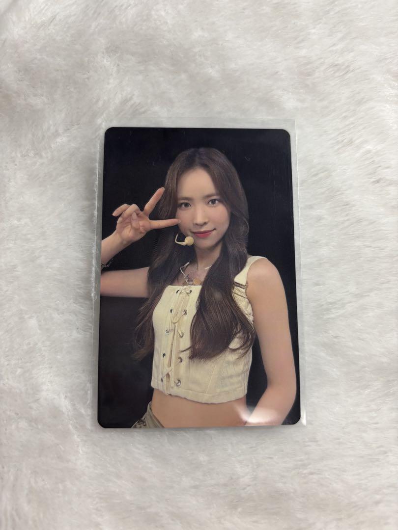 

[USED] NiziU Maya Coconut Challenge Trading Card