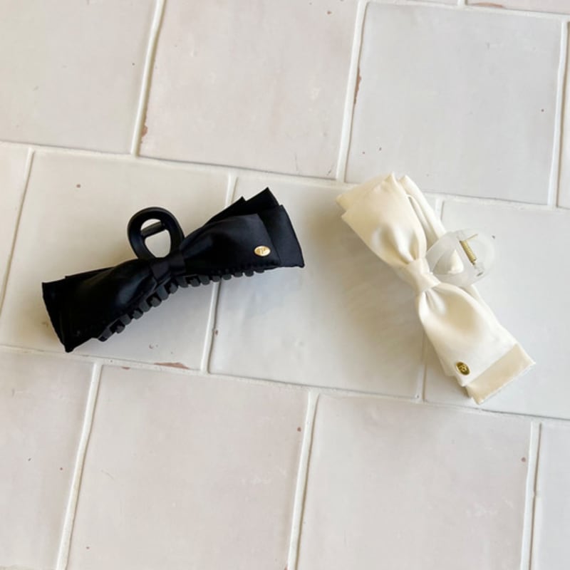 FANTASTIC PLANET Satin Layered Ribbon Hair Clip (2colors)