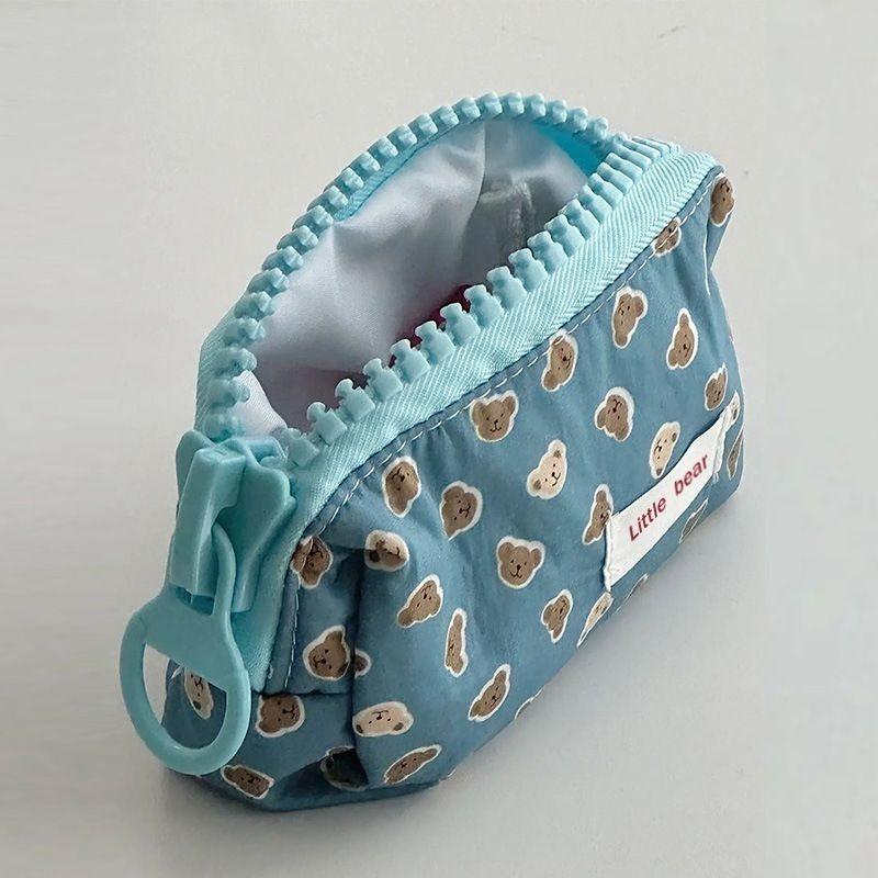 

Adorable Bear Face Pencil Case And Makeup Bag - Spacious And Suitable for Office Organization with a Pink Bear Design, Durable