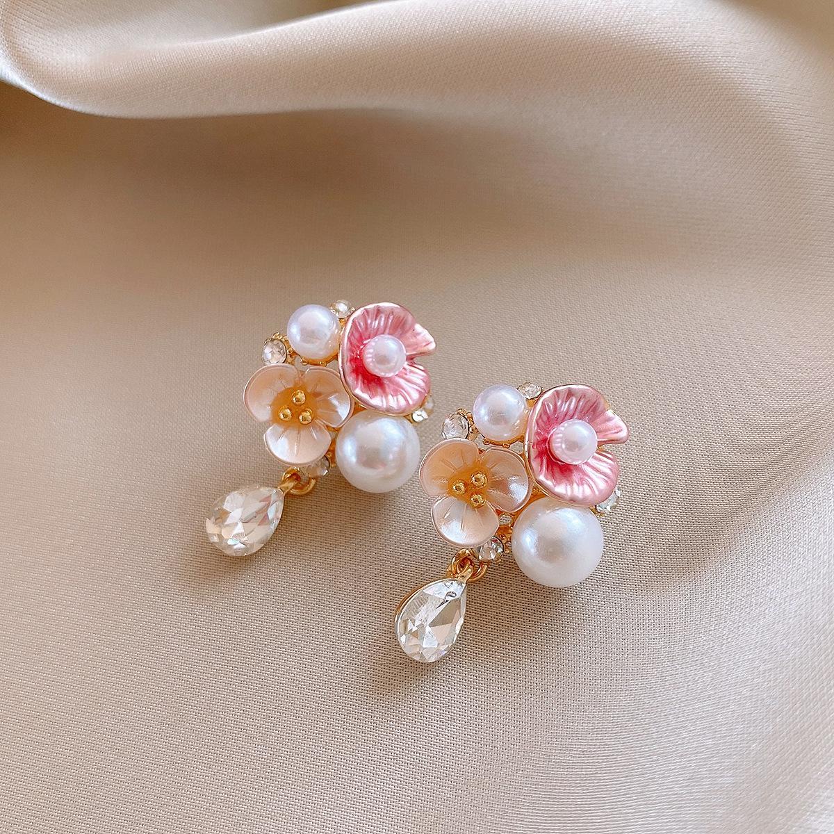 Diamond water drop pearl flower stud earrings design exquisite versatile earrings temperament earrings women