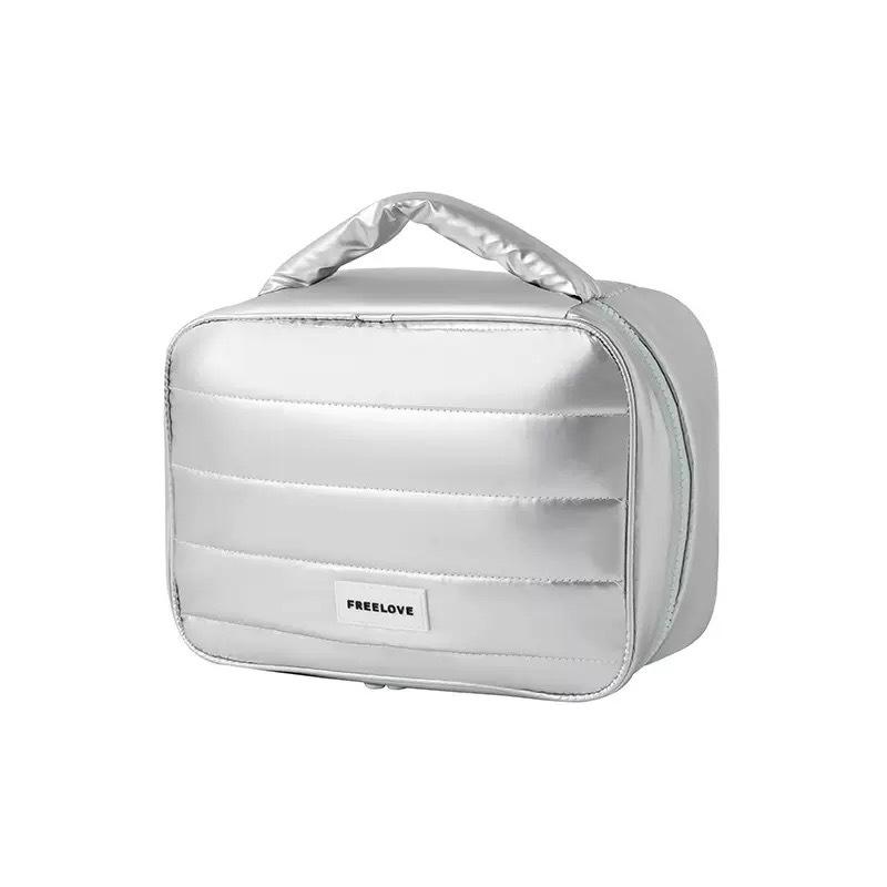 

Роскошная дорожная косметичка - Высокая вместимость, Портативная, С отделениями и слоями 24.5*9*19 серебряный