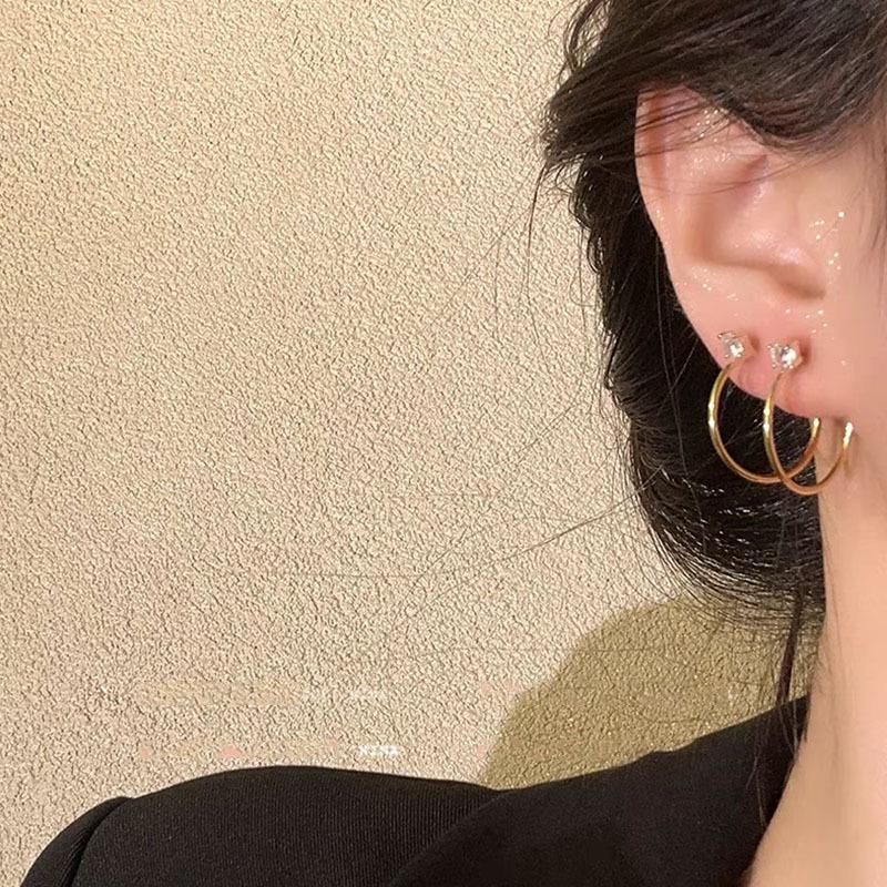 

Simple C-Shaped Zircon Earrings for Women Girls Fashion Geometric Metal Semi-Circular Earrings Exquisite Jewelry Wholesale