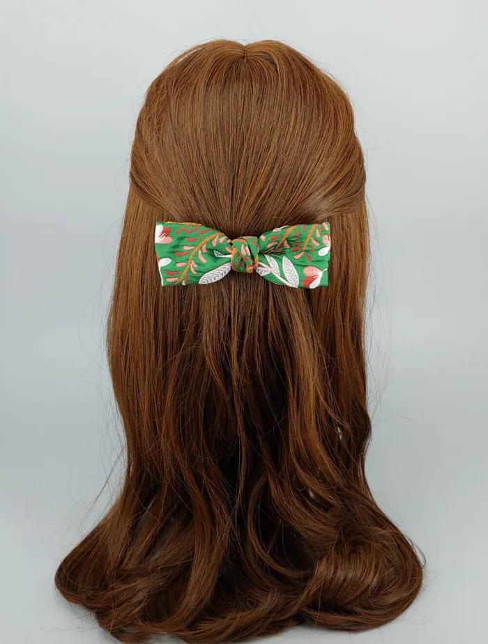 Maia Rose Jacquard Ribbon Pin - D Green