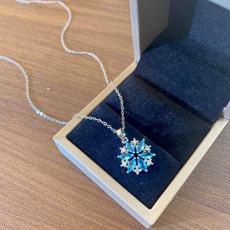 Light Luxury Full Diamond Inlaid Zircon Titanium Steel Clavicle Chain Fairy Versatile Delicate Necklace Gift for Girlfriend