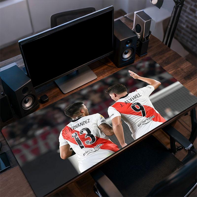 Julian & Enzo Mouse Pad, Large Gaming Desk Mat, Non-slip XXL Mousepad for Laptop & Tablet, Mini PC Playmat with Stitched Edges
