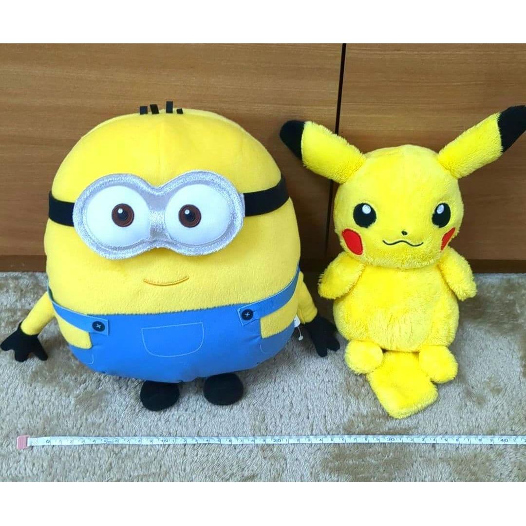 Minion and Pikachu stuffed animals