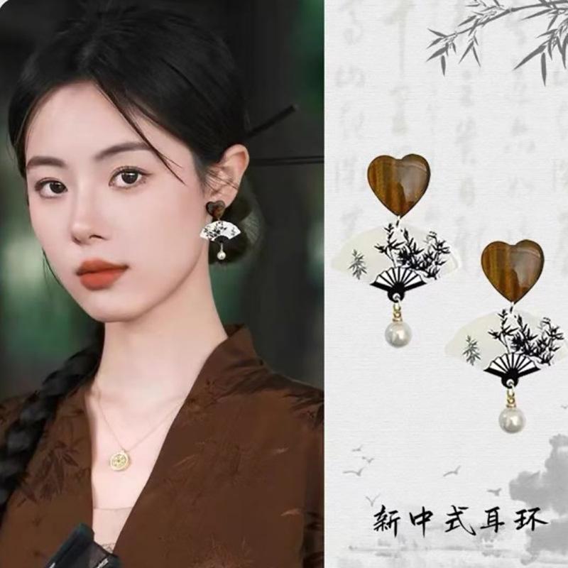 Ink butterfly love earrings antique Internet celebrity same earrings niche high-end sense of national tide retro earrings