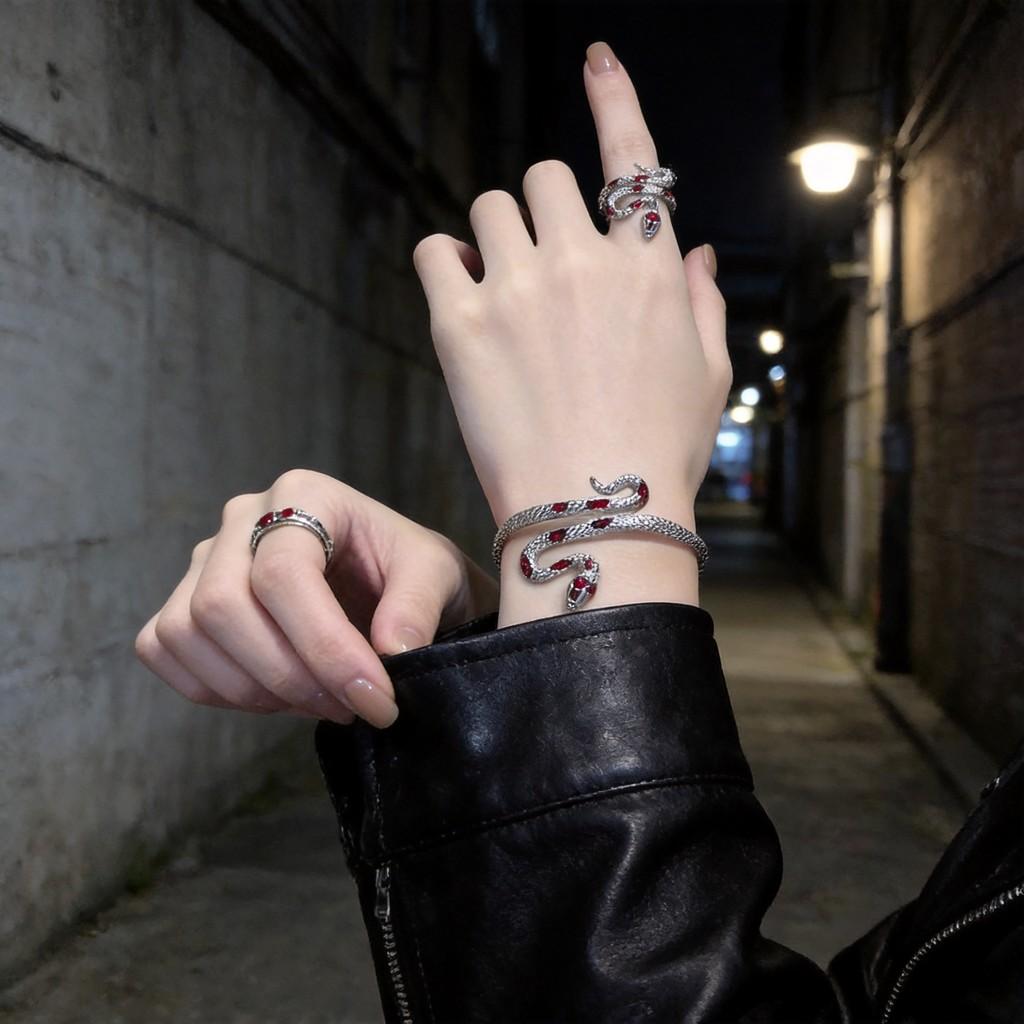 Bracciale a Manica in Lega a Forma di Serpente con Stile Minimalista Scuro per Uomo e Donna