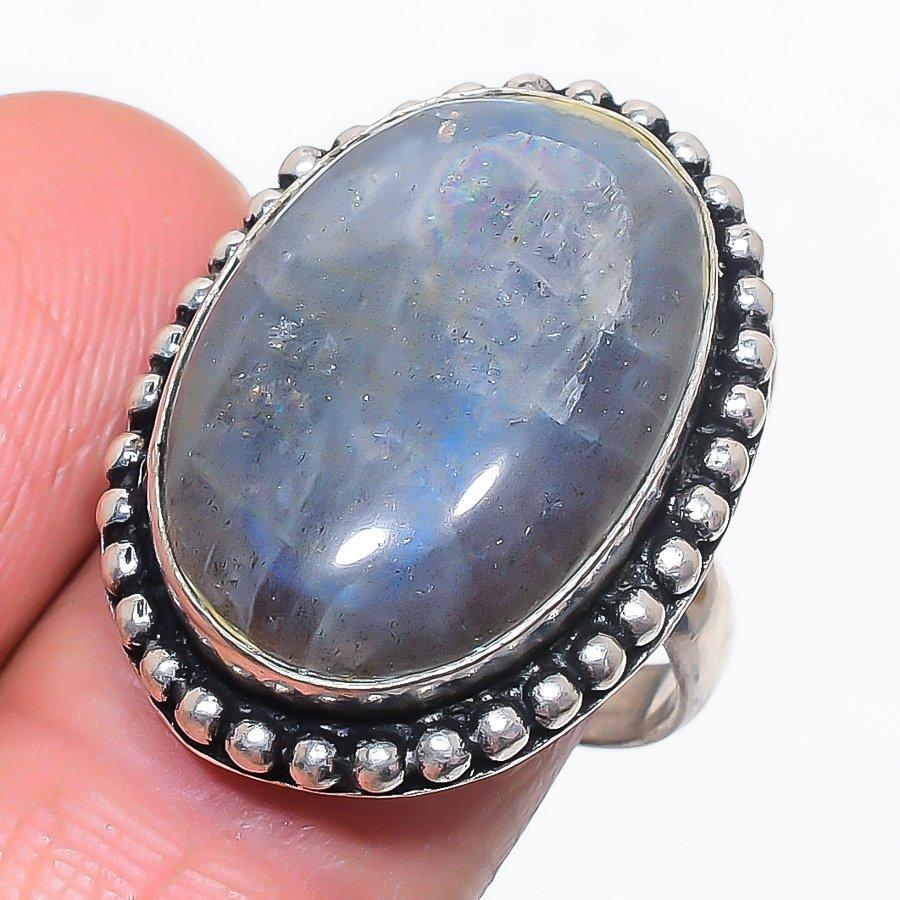 

Labradorite Handmade 925 Sterling Silver Jewelry Ring Size 8 t8P60