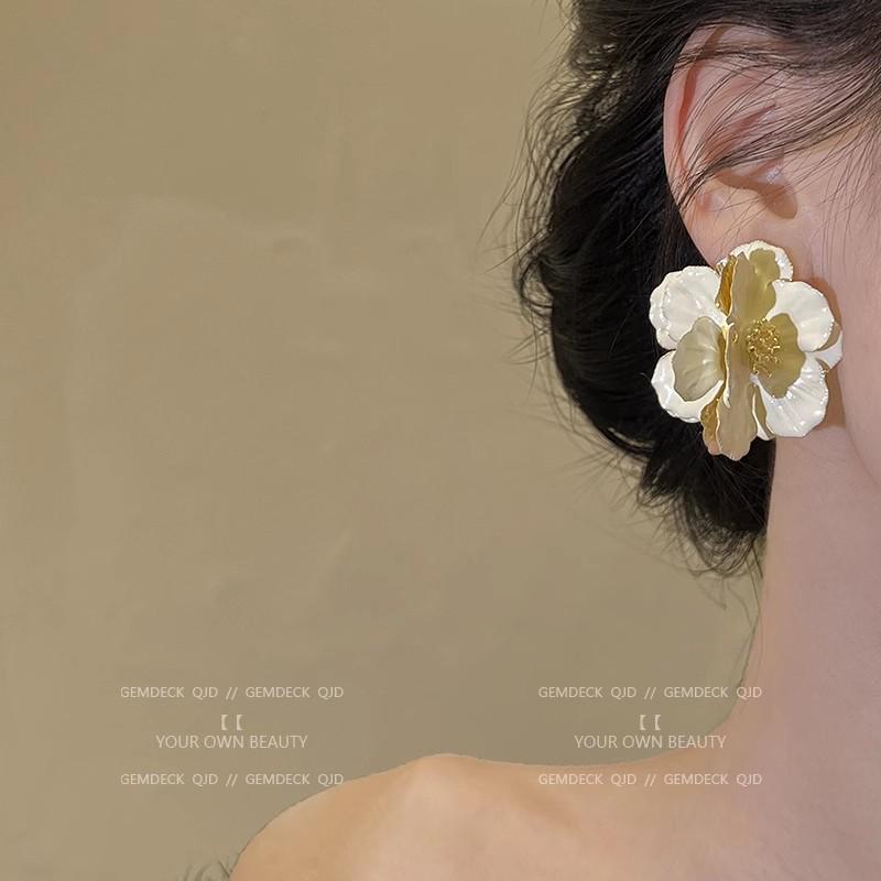 Luxurious European & American Diamond Tassel Stud Earrings for Evenings and Parties