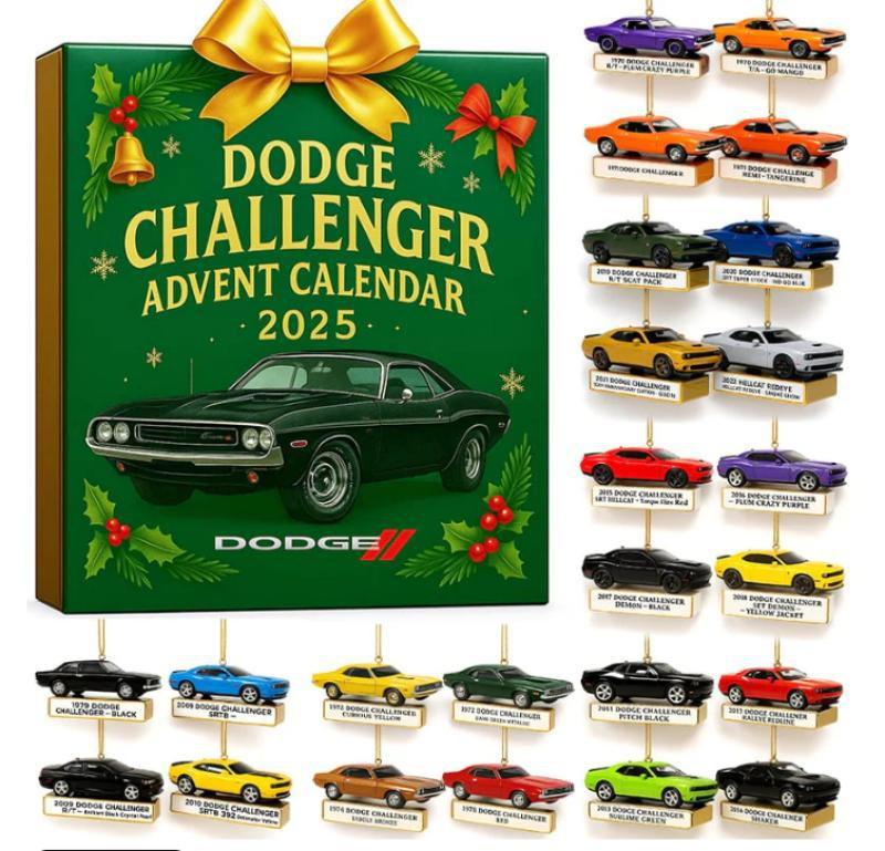 Cat Lovers Advent Calendar: Christmas Tree Decoration with Acrylic Pendants