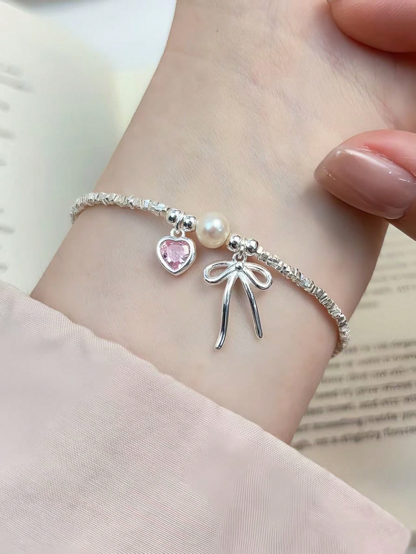 

Sterling Silver Sweet Girl Heart Pink Love Bow Broken Silver Pearl Bracelet Japanese And Korean Simple Design