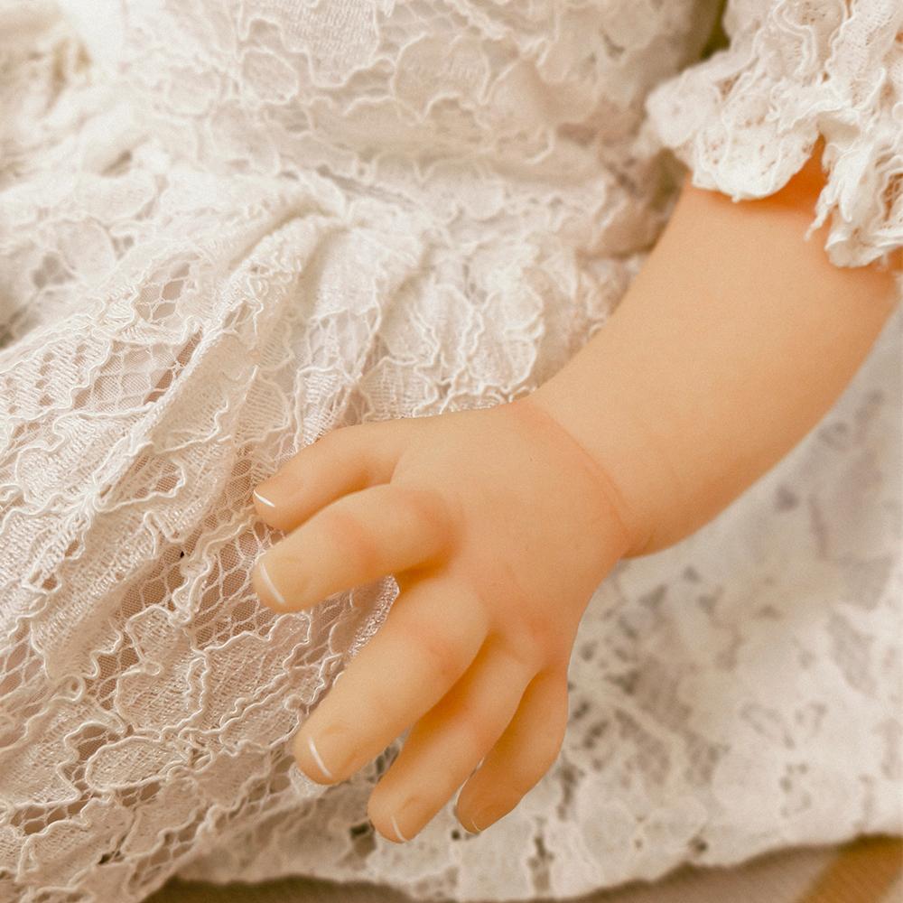 50CM Maggie Ručně vyráběná Vysoce kvalitní Měkký Vinylový Silikonový Znovuzrozený Batole Detailní Životเหมือน Vlasy zakořeněné po jednom Sběratelská Umělecká Panenka