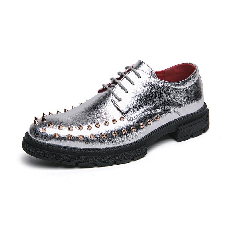 

Large size British style nightclub rivet pointed leather shoes men s personality Chelsea men s shoes leather shoes 44 срібний