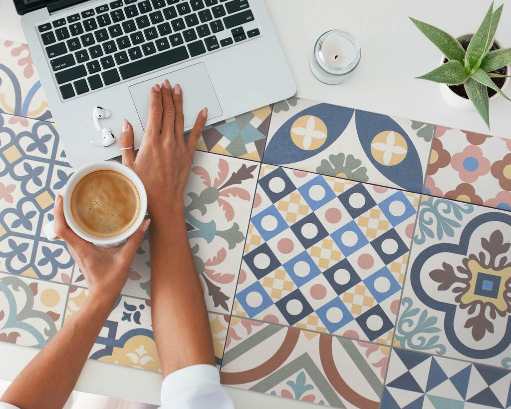 Durable Anti-Slip Desk Mat with Retro Tiles Patterns 120x60 Cm