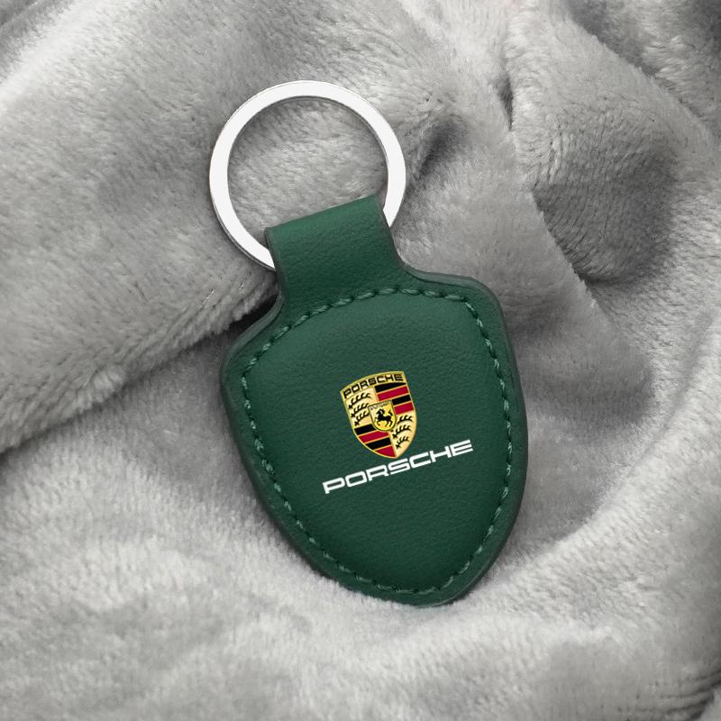 Leather Shield Car Keychain Keyring Men Women Gifts Pendant Buckle For Porsche 911 Pajun Cayenne Cayman Panamera Macan Taycan pdhv50