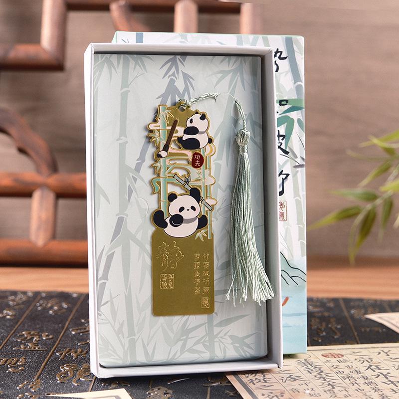 Panda Kultur & Kreativ Lesezeichen Geschenkbox: Exquisite Lesezeichen mit Metallquasten im antiken Stil für Studenten - Chinesisch inspirierte kleine Geschenke