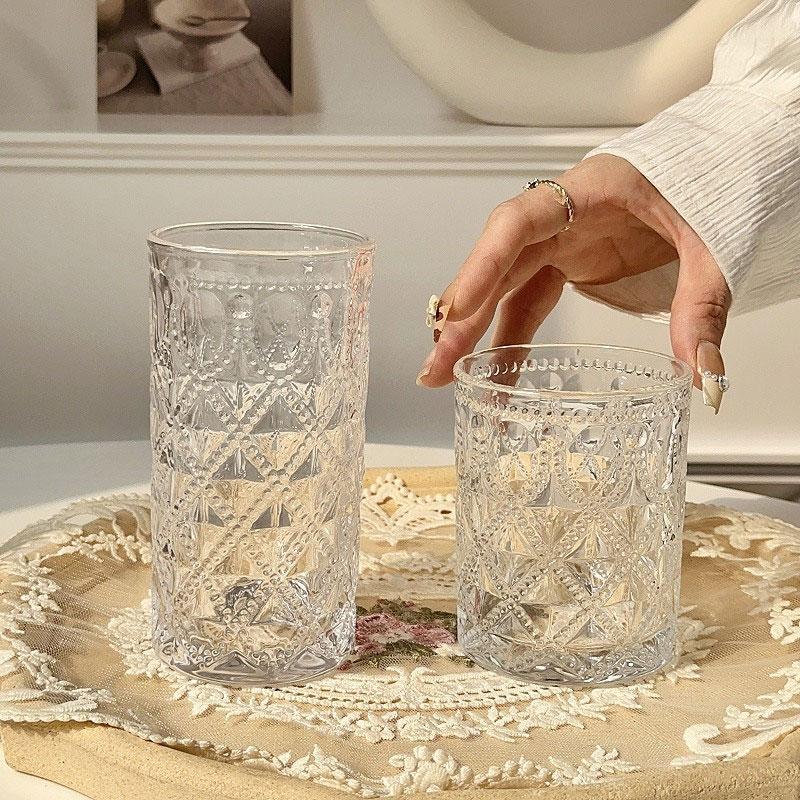 Glasbecher mit Gittermuster Hausgemachte geprägte Wassergläser Whisky- Weingläser Saftbecher Kaltgetränkebecher Weingläser Weihnachtsgeschenk