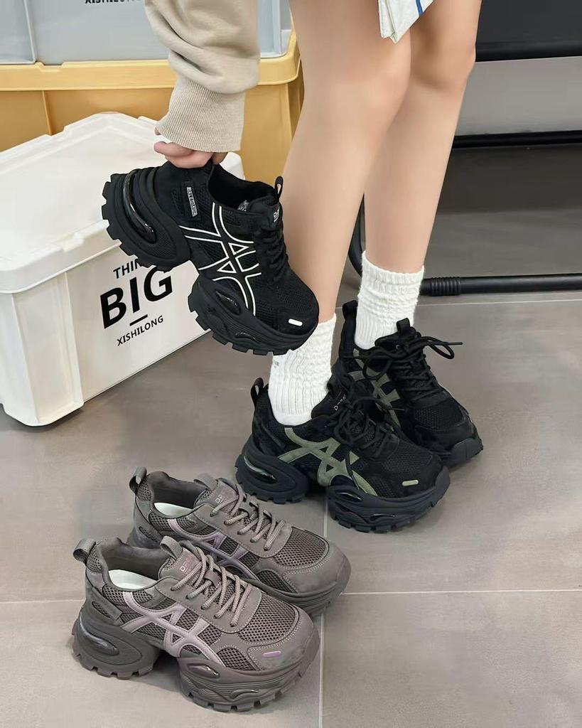 2025 Women's Slimming Dainty Dad Sneakers - Thick Sole, Height Increasing, Casual Trendy