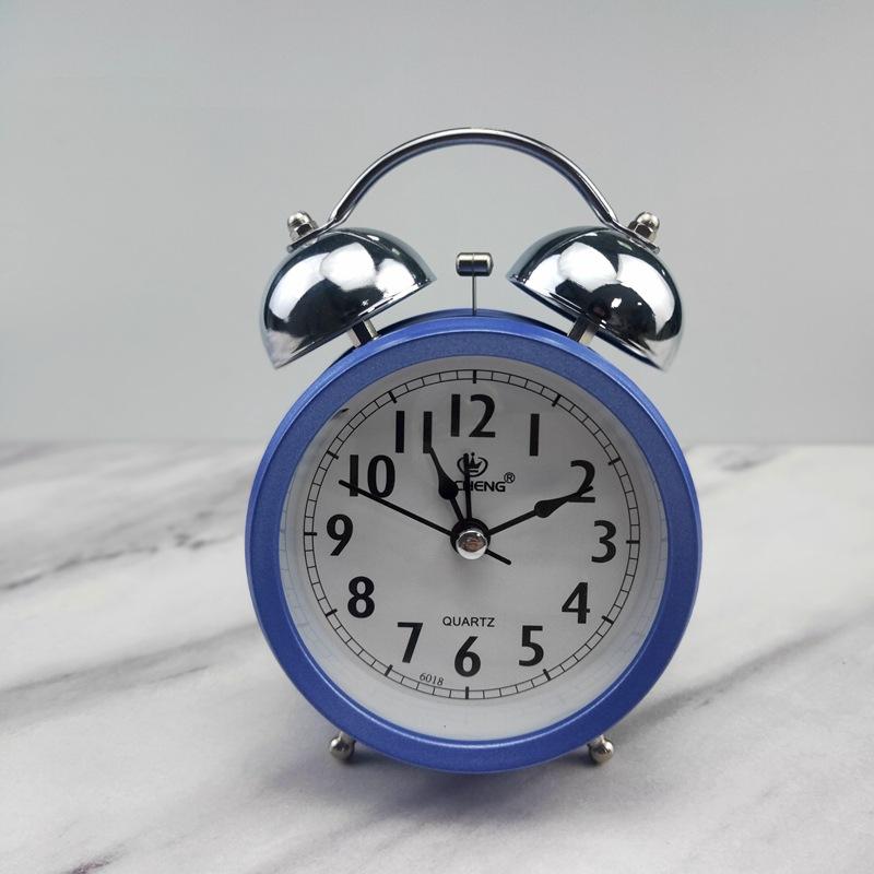 

3-дюймовый металлический звенящий цифровой будильник, бесшумный будильник высокой громкости для прикроватной тумбочки, студенческий будильник, маленький будильник с таймером 6018