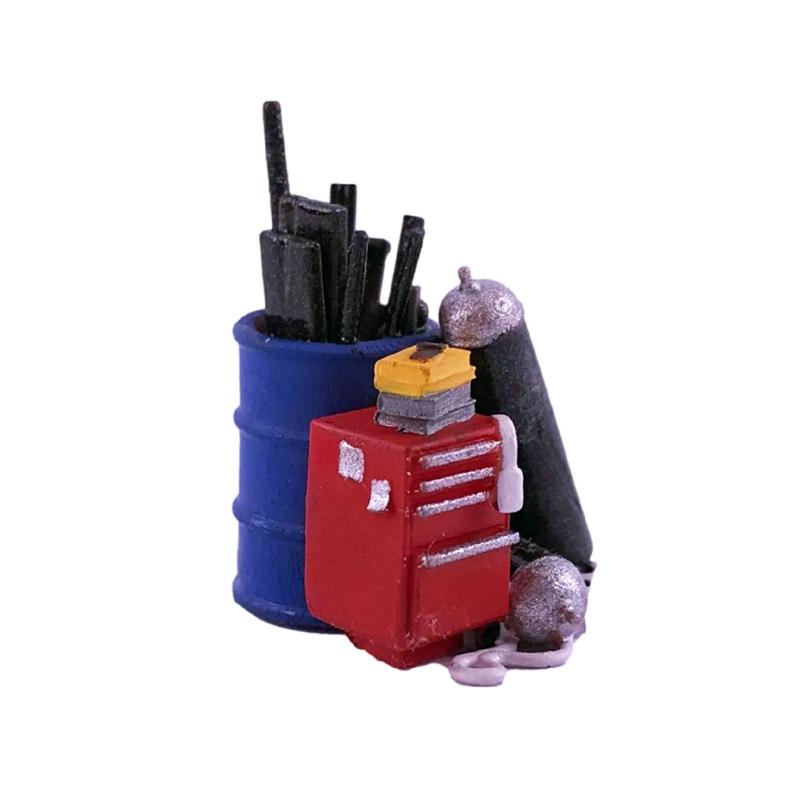 Repairman Figure Model 1:64 Scale Hand Painted Miniature Figure for Miniature Scenes Dioramas Props,Model Car Displays