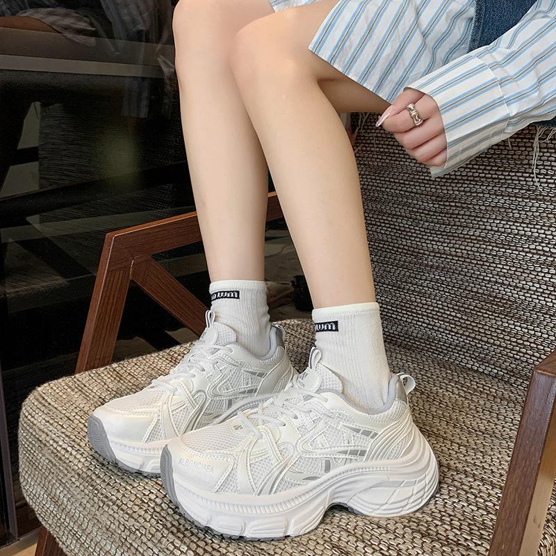 Leather hollow suction film bottom dad shoes women's 2025 spring and summer new round head color matching comfortable and breathable casual spor