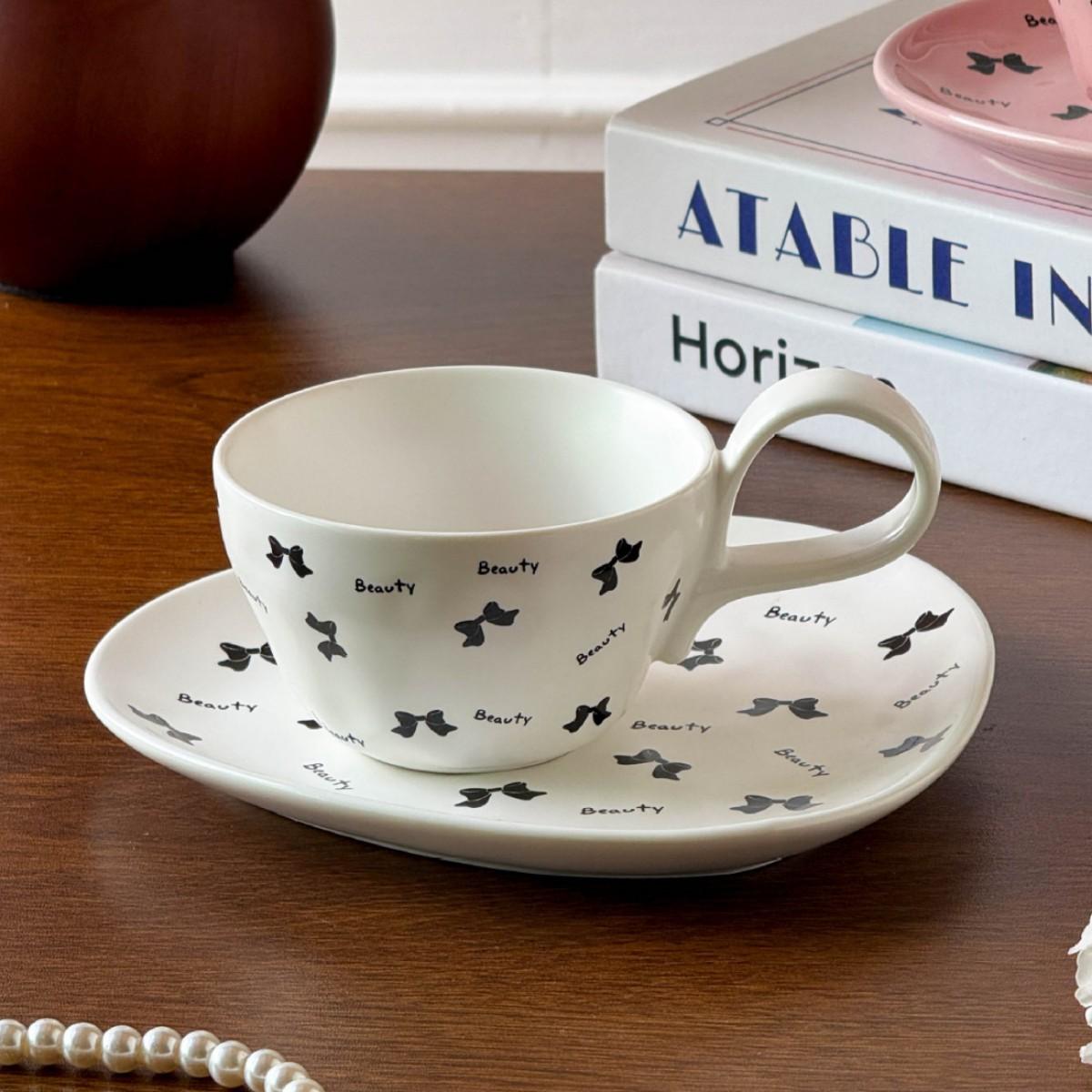 

Bow High Looking Girl Coffee Cup Saucer Set Creative Ceramic Tea Cup Gift Household Water Cup Breakfast Cup 300ml