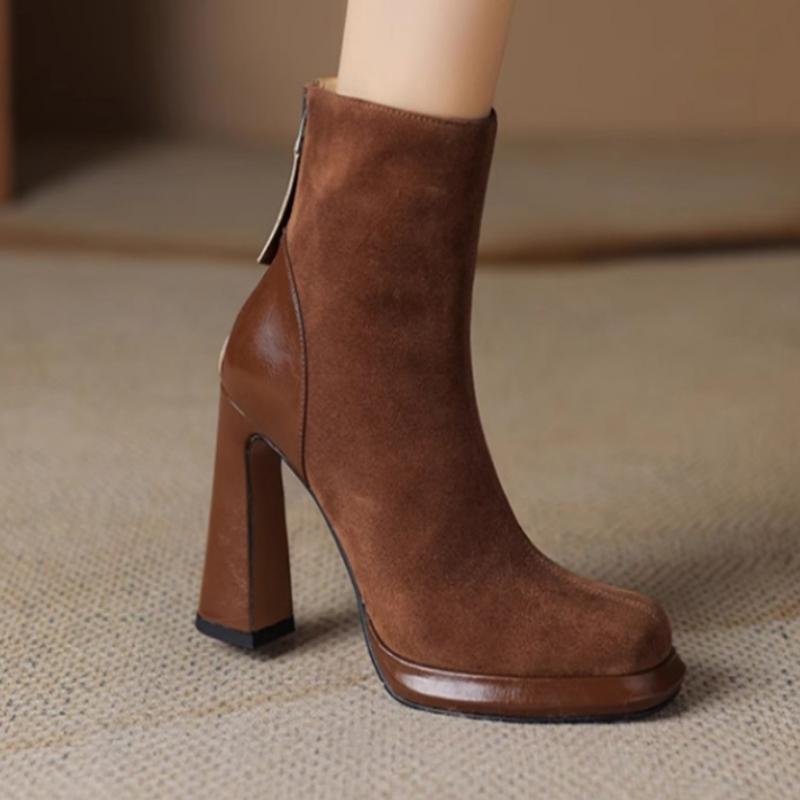 2026 Damen Stiefeletten Hohe Absätze Modeschuhe Klobige Luxus Damen Stiefel Winter Neue Designer Pumps Kleid Wildleder Femme Botas