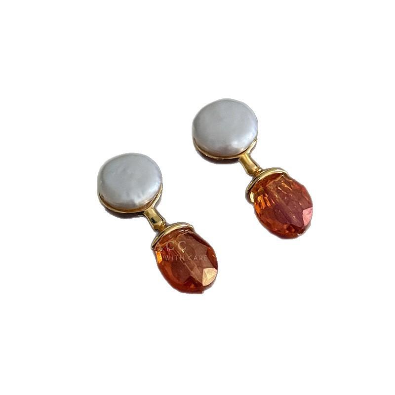 Vintage Geometric Earrings French Loose Sense Niche Pearl Design High Sense Fashion Light Luxury Amber Autumn and Winter Earrings