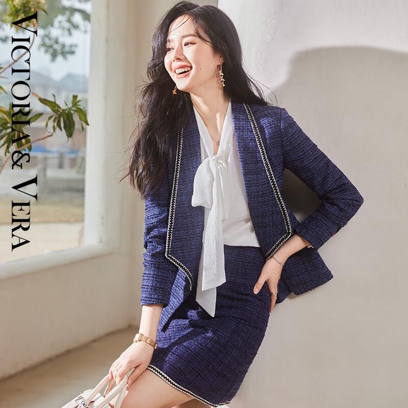 

VICTORIA&VERA Elegant Shimmer Long Sleeve Coat L