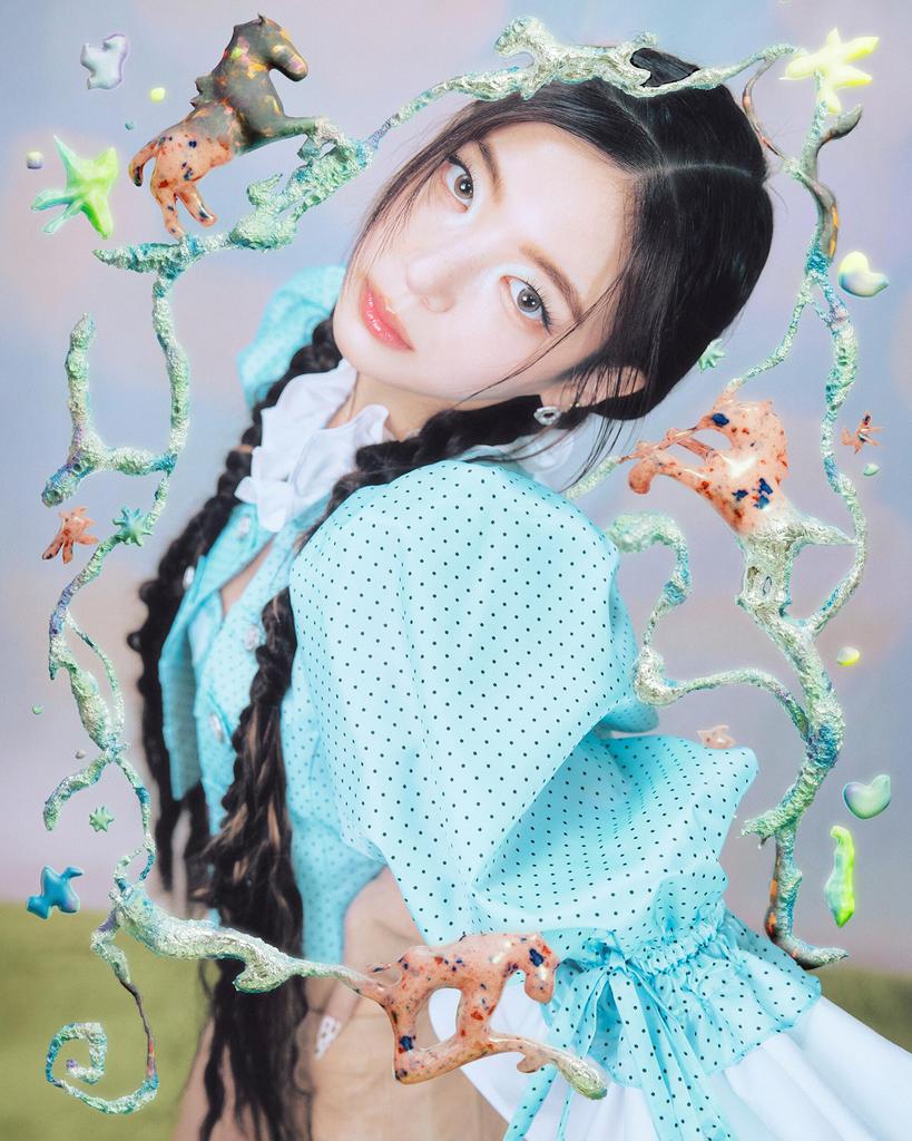 [Pre-Order] ITZY Motto Kpop Album Photocard Official Random Cake Clicker Keyring Version