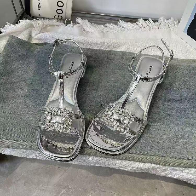 

Huge good-looking~ French temperament high-end silver rhinestone sandals women s outer wear 2025 summer fairy style thick-heeled women s shoes 40