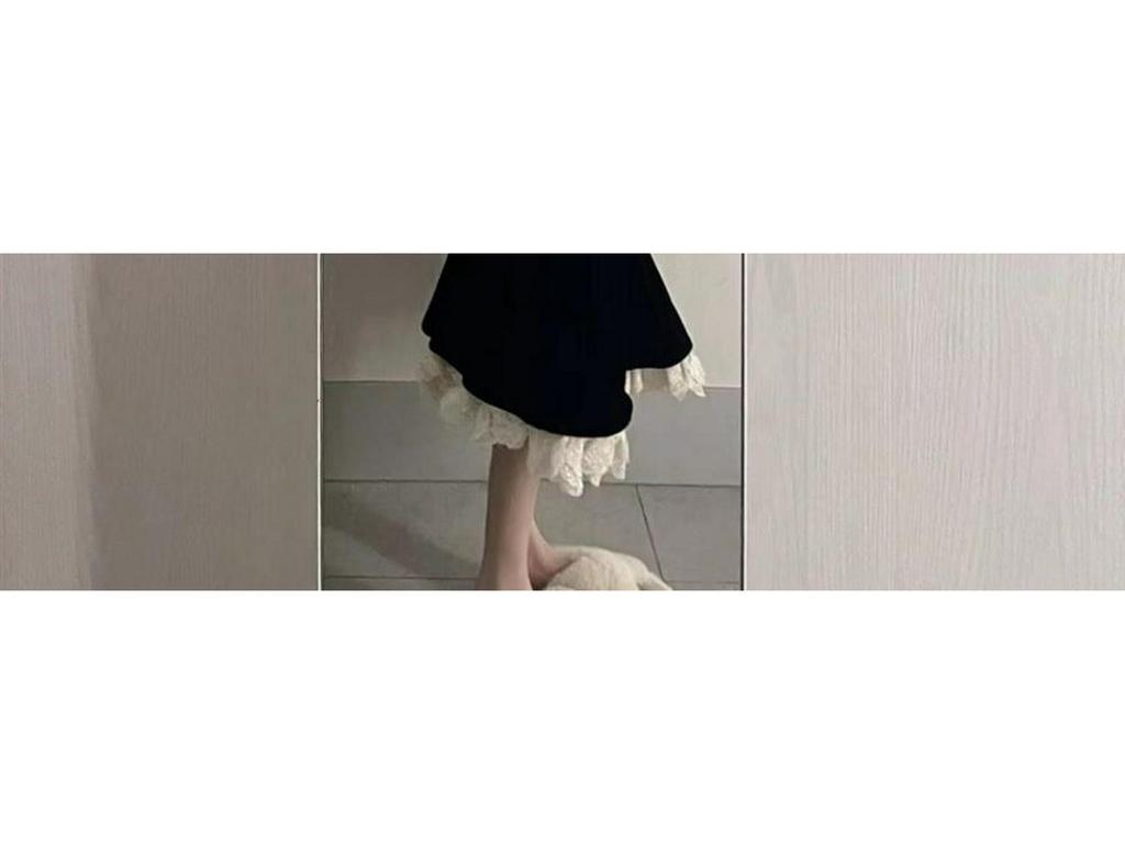2026 High-End Autumn Mermaid Skirt with Ruffles Slim-Fit Retro Drape Dress for Women